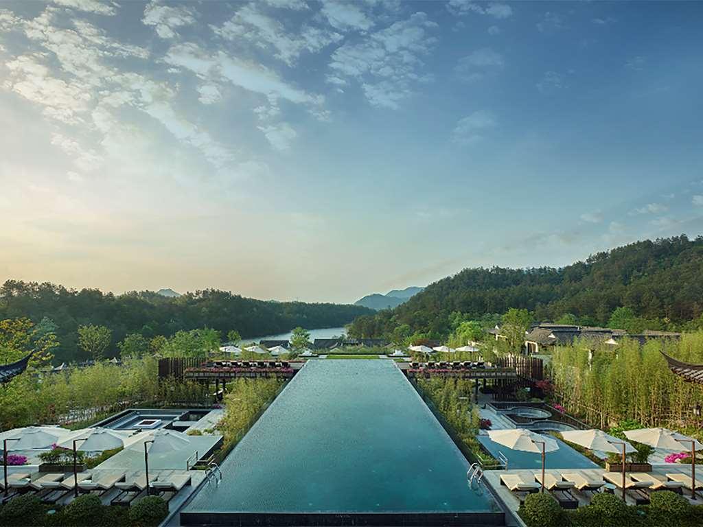 Banyan Tree Anji Hotel Хужу Екстериор снимка