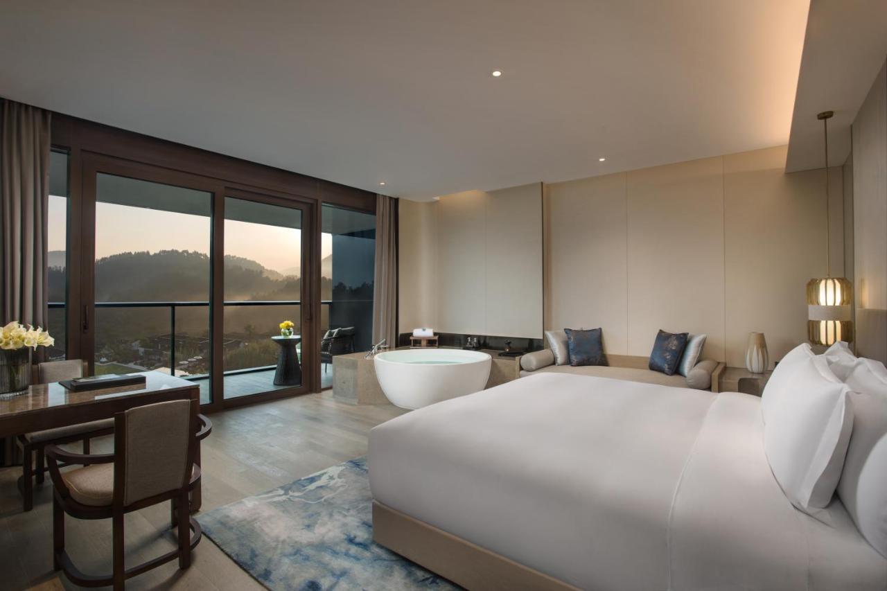 Banyan Tree Anji Hotel Хужу Екстериор снимка