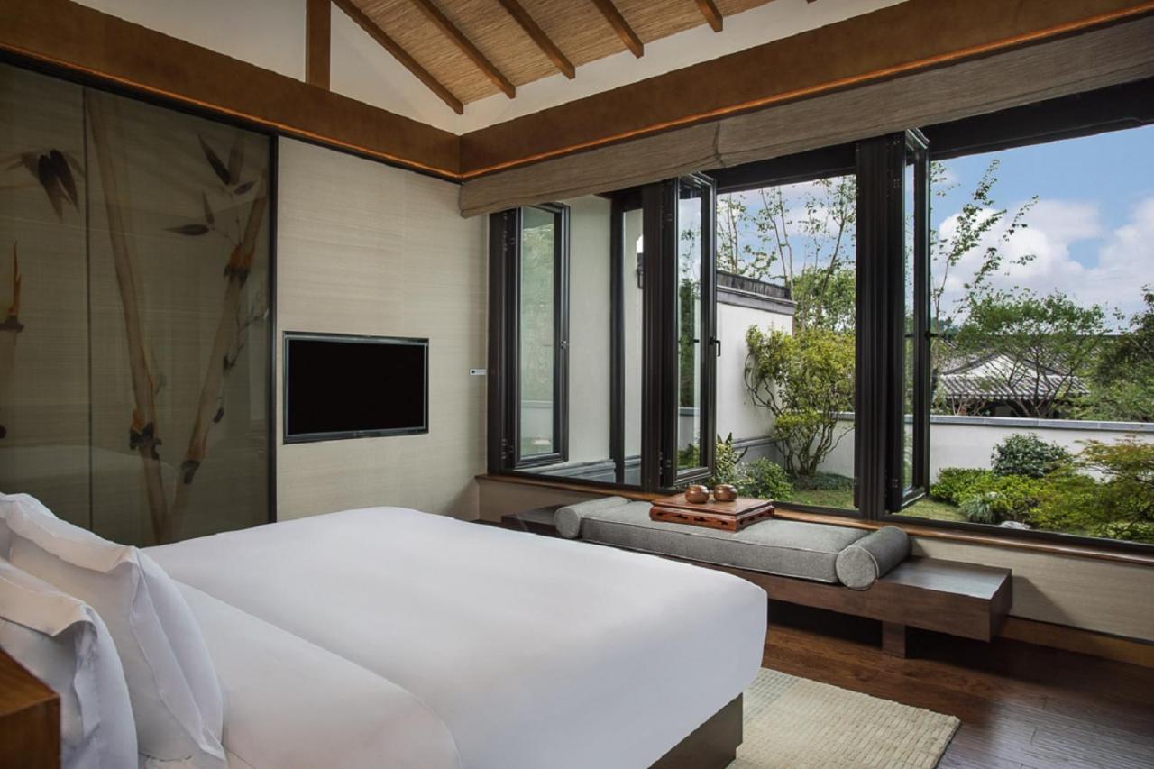 Banyan Tree Anji Hotel Хужу Екстериор снимка