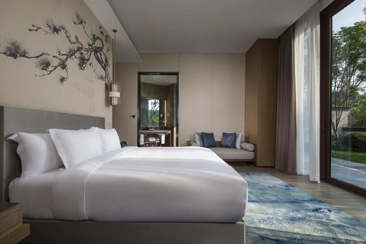 Banyan Tree Anji Hotel Хужу Екстериор снимка