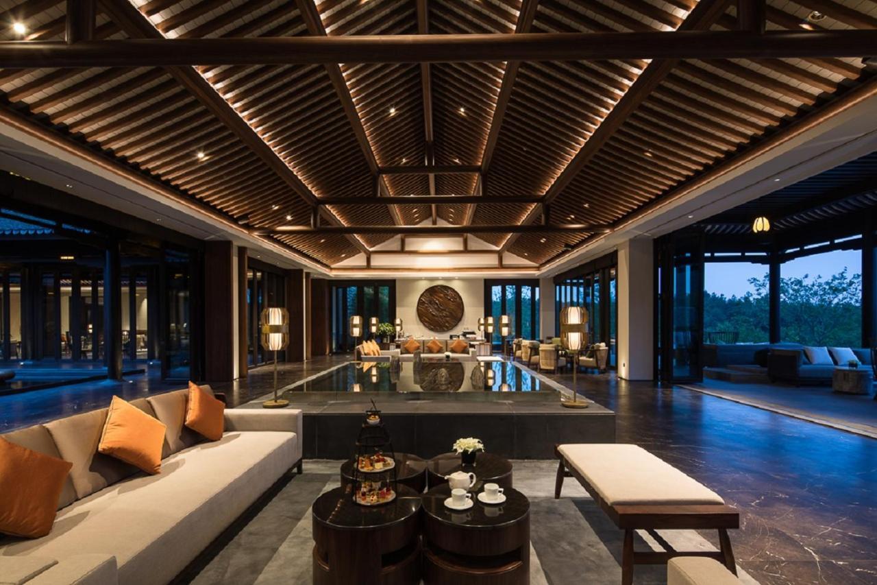 Banyan Tree Anji Hotel Хужу Екстериор снимка