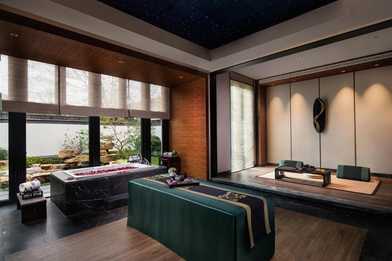 Banyan Tree Anji Hotel Хужу Екстериор снимка